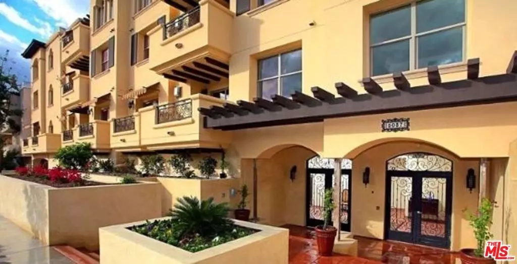 5037 Rosewood AVE #308, Los Angeles, CA 90004