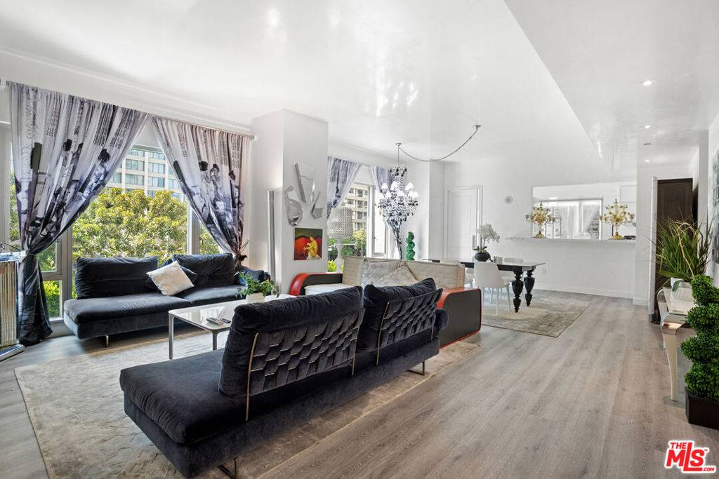 Los Angeles, CA 90024,10727 Wilshire BLVD #301