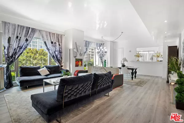 10727 Wilshire BLVD #301, Los Angeles, CA 90024