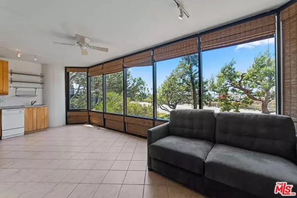 Marina Del Rey, CA 90292,4316 Marina City DR #104G