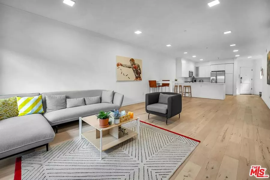 214 S Alexandria AVE #103, Los Angeles, CA 90004