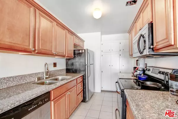 Encino, CA 91316,5349 Newcastle AVE #60