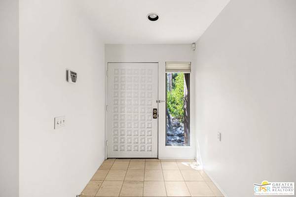 Palm Springs, CA 92264,2910 Cervantes CT