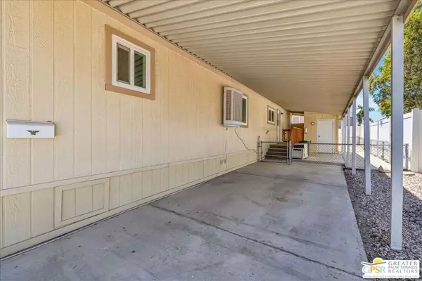 Desert Hot Springs, CA 92240,15300 Palm DR #14