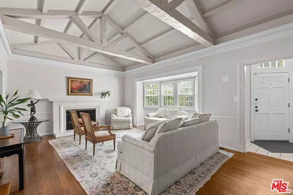 252 S Maple, Beverly Hills, CA 90212