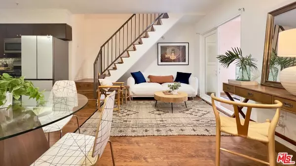 5633 Carlton WAY #203, Los Angeles, CA 90028