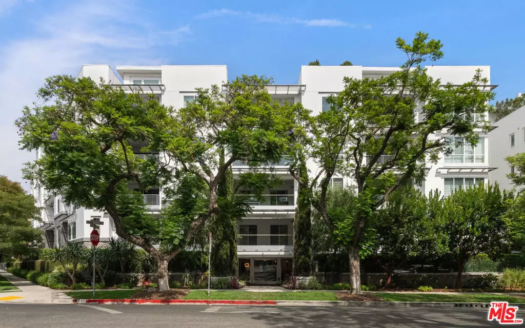 Beverly Hills, CA 90210,460 N Palm DR #501