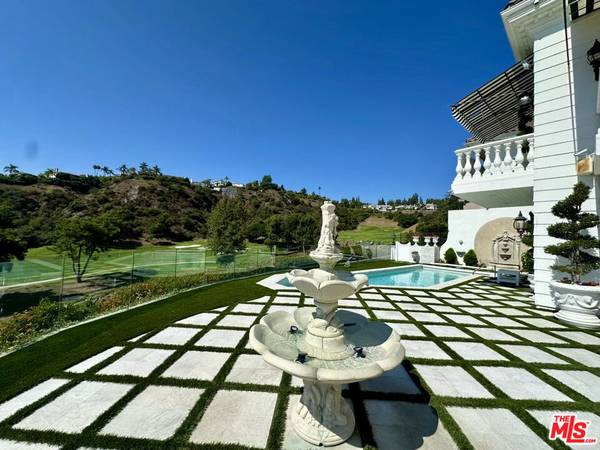 12408 Ridge RD, Los Angeles, CA 90049
