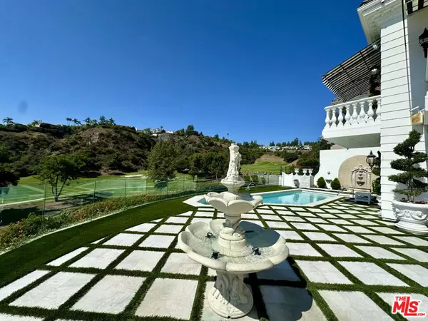 12408 Ridge RD, Los Angeles, CA 90049