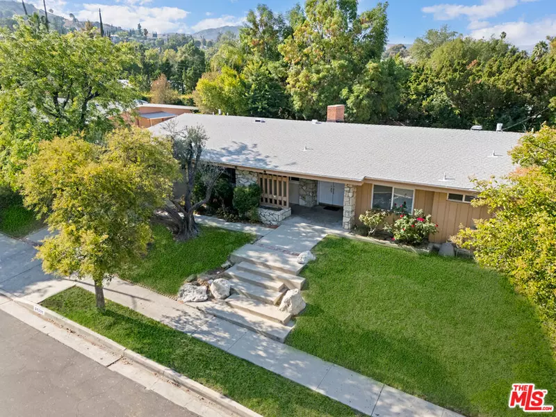 24311 Aetna ST, Woodland Hills, CA 91367