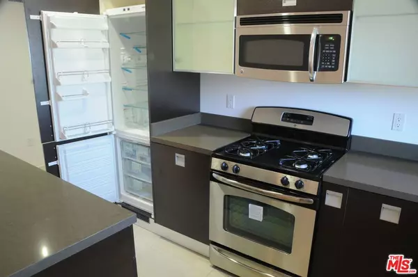 Los Angeles, CA 90046,1418 N Poinsettia PL