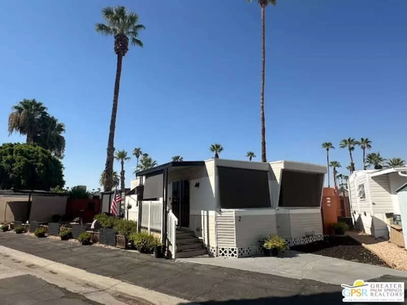 2 McKinley St., Cathedral City, CA 92234