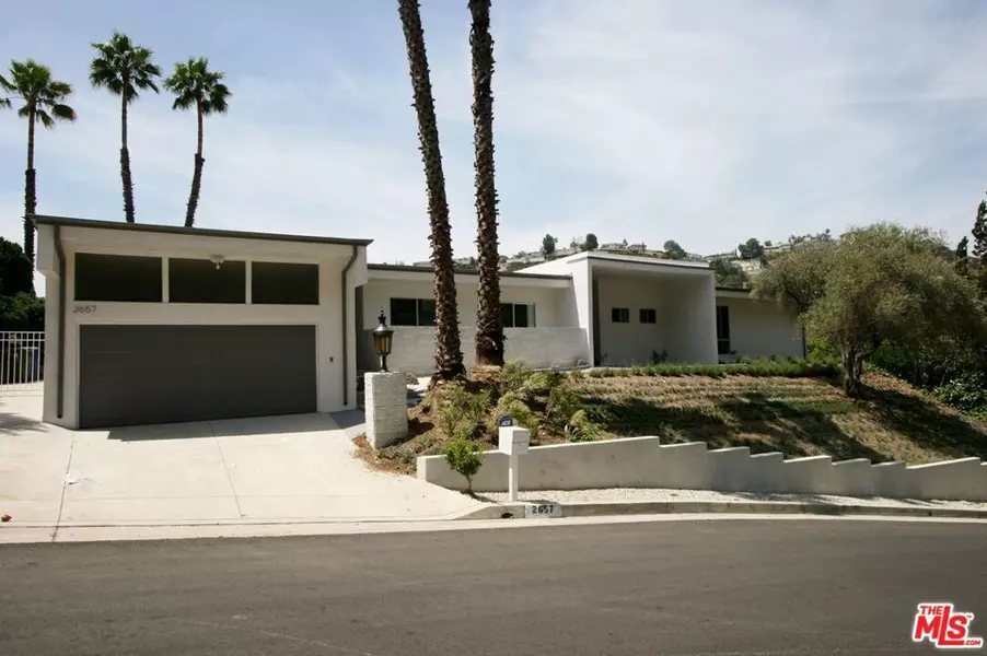 2657 Zorada DR, Los Angeles, CA 90046
