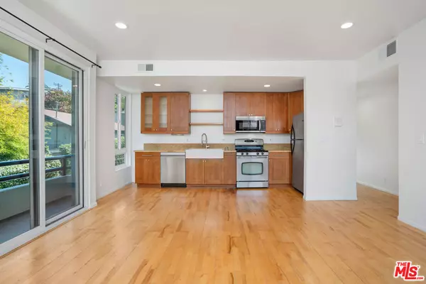 Los Angeles, CA 90029,4567 Lexington AVE #106