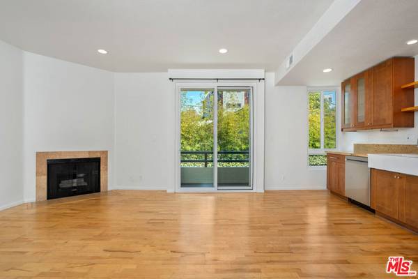 4567 Lexington AVE #106, Los Angeles, CA 90029