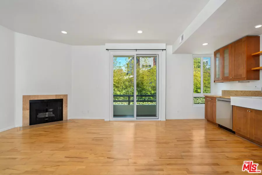 4567 Lexington AVE #106, Los Angeles, CA 90029