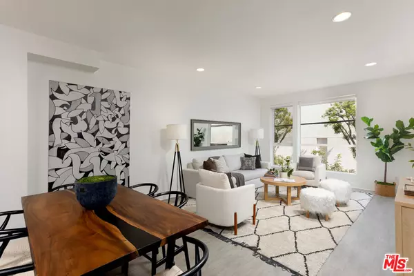 Los Angeles, CA 90038,6067 W Studio CT
