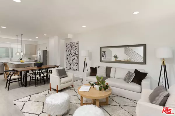 Los Angeles, CA 90038,6067 W Studio CT