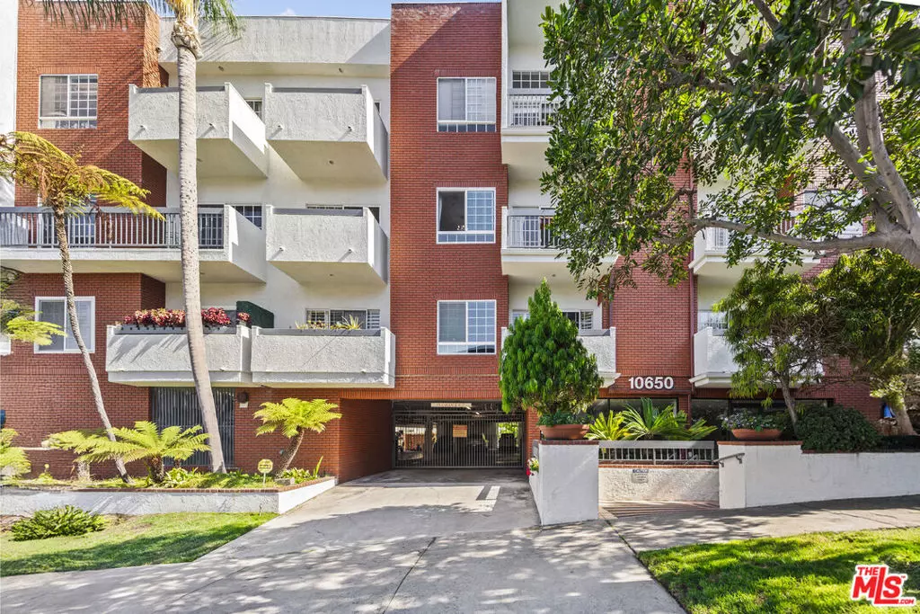 Los Angeles, CA 90024,10650 Kinnard AVE #310