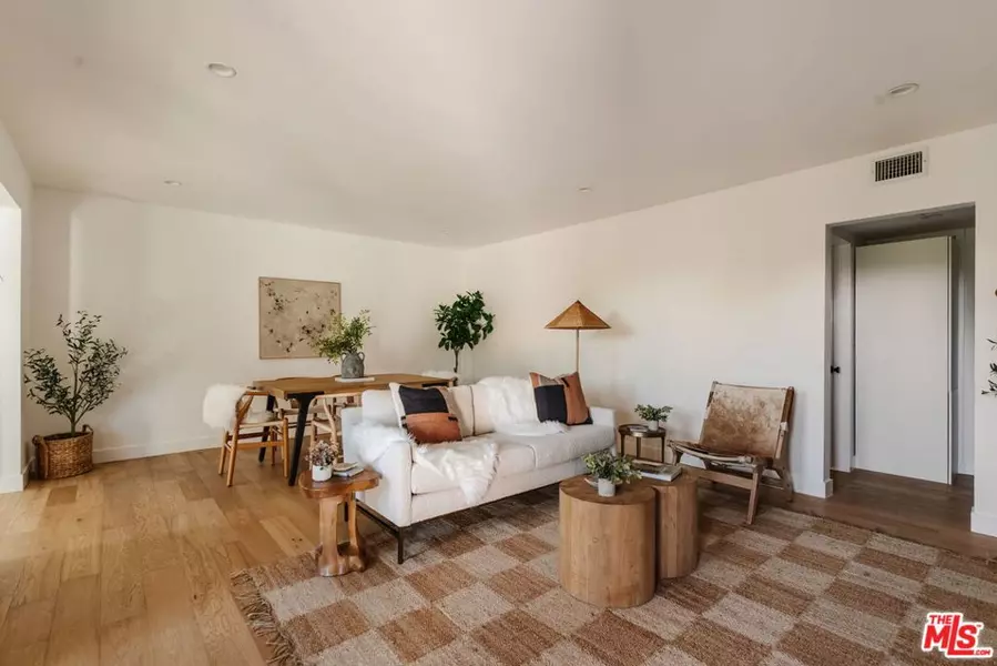 1943 12th #2, Santa Monica, CA 90404