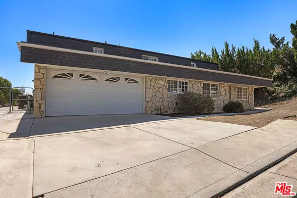 6040 Pat AVE, Woodland Hills, CA 91367