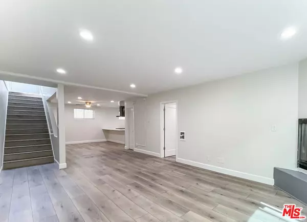 942 7th ST #5, Santa Monica, CA 90403