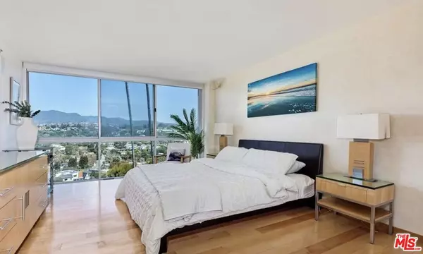 Santa Monica, CA 90402,201 Ocean AVE #609P