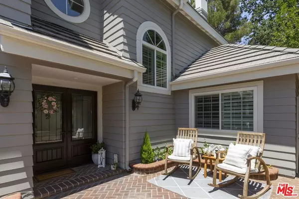 Valencia, CA 91355,26430 Emerald Dove DR