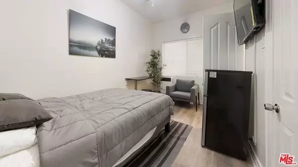 647 18th ST #314, Los Angeles, CA 90015