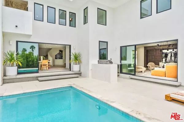 Los Angeles, CA 90046,2380 Venus DR