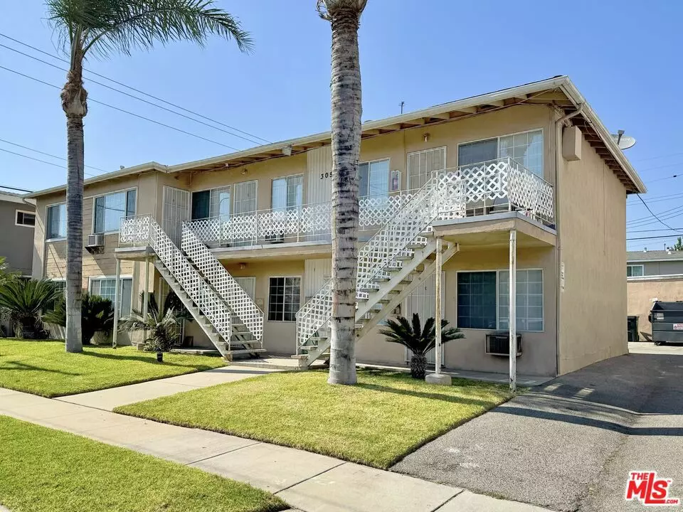 Covina, CA 91723,305 E Navilla PL