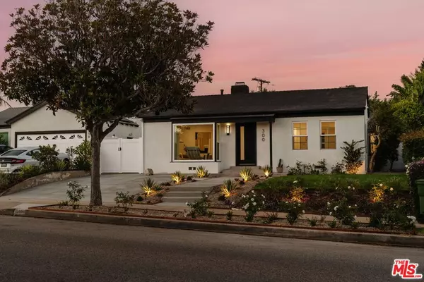 300 S Kenter AVE, Los Angeles, CA 90049