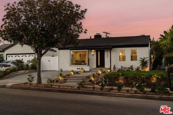 300 S Kenter AVE, Los Angeles, CA 90049