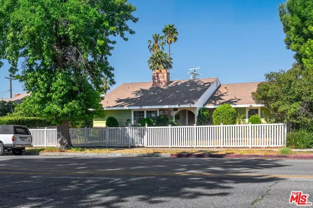 North Hills, CA 91343,9253 Hayvenhurst AVE