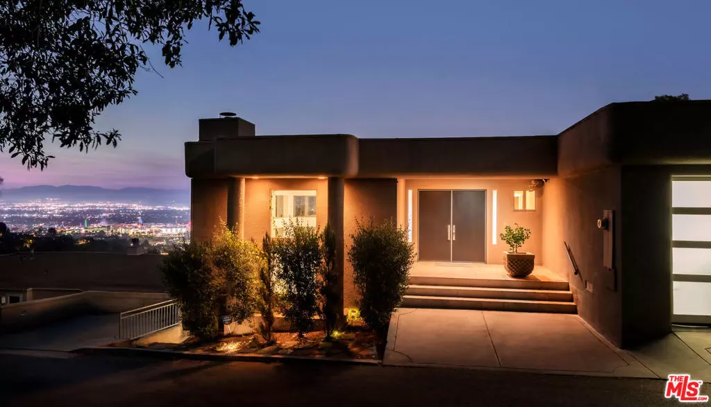 7265 Caverna DR, Los Angeles, CA 90068