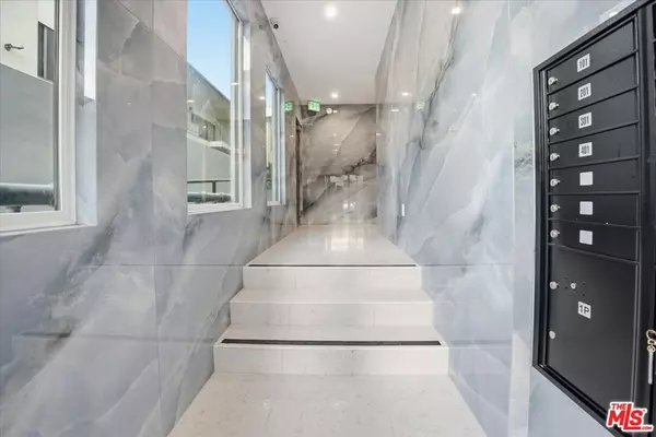 Los Angeles, CA 90025,1820 Prosser AVE #301