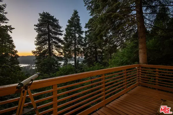 Lake Arrowhead, CA 92352,580 Lakewood RD