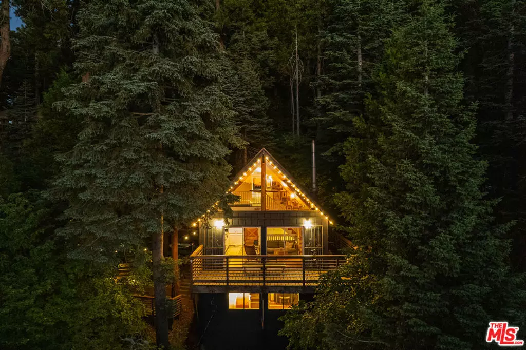 Lake Arrowhead, CA 92352,580 Lakewood RD
