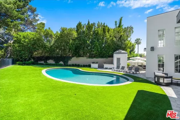 Beverly Hills, CA 90210,1100 Pine DR