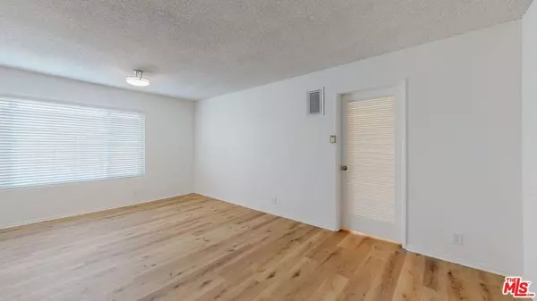 Los Angeles, CA 90025,1827 Manning AVE #6
