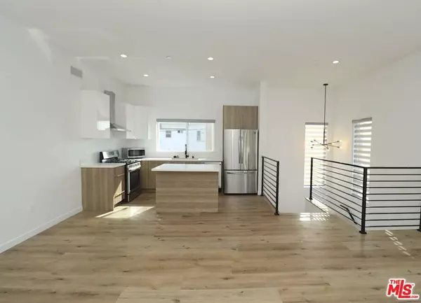 Los Angeles, CA 90019,4601 Pickford ST #4601