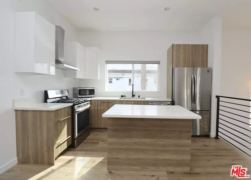 4601 Pickford ST #4601, Los Angeles, CA 90019