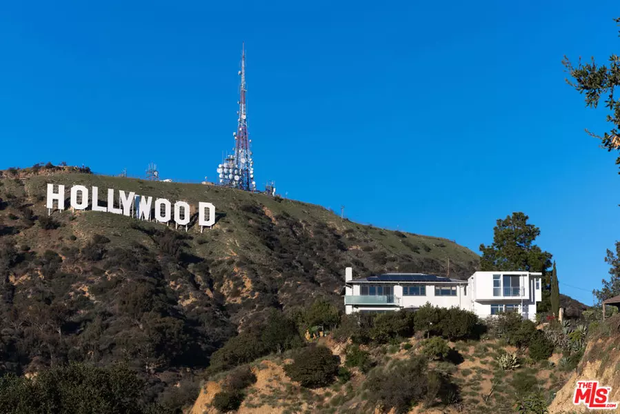 6300 Mulholland HWY, Los Angeles, CA 90068