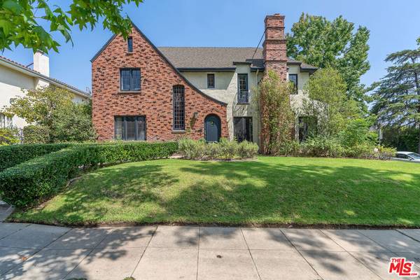 854 Keniston AVE, Los Angeles, CA 90005