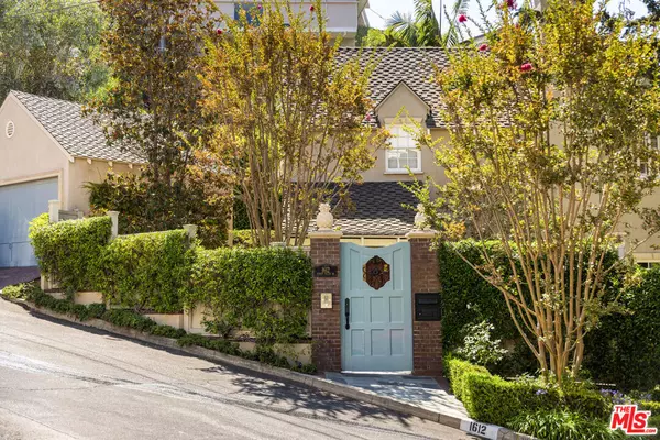 1612 Sunset Plaza DR, Los Angeles, CA 90069