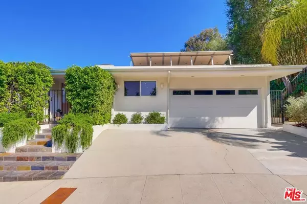 Los Angeles, CA 90046,7706 Chandelle PL