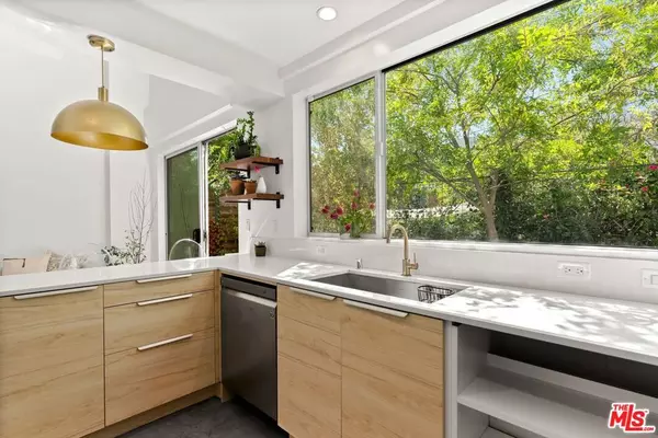 Santa Monica, CA 90404,1244 14th ST #C