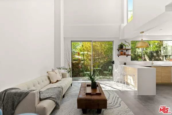 Santa Monica, CA 90404,1244 14th ST #C