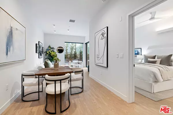 Los Angeles, CA 90034,3688 Overland AVE #602