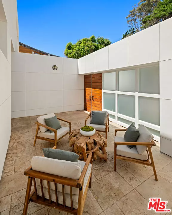 Malibu, CA 90265,26814 Malibu Cove Colony DR